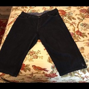 Denim Capri. Excellent condition